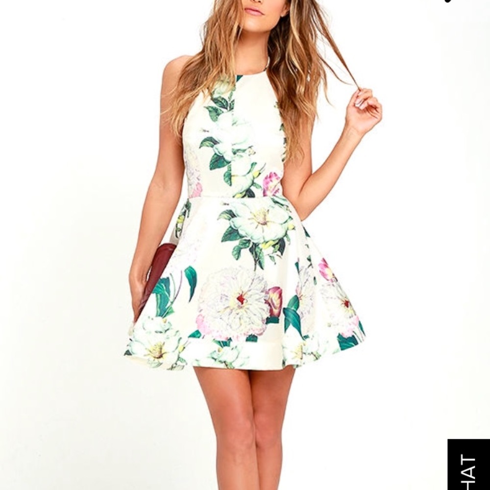 Dress - Picture 3 of 3